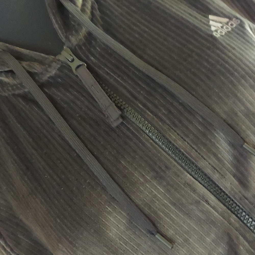 Adidas - Picture 3 of 16